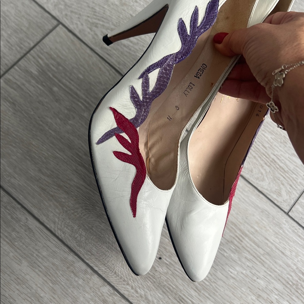 Vintage Salvatore Ferragamo White Heels with Red and Purple Snakeskin - Picture 7 of 10